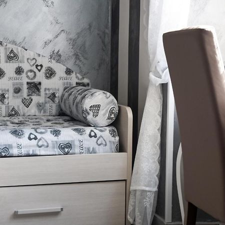 Voglia Di Napoli Bed & Breakfast Bagian luar foto