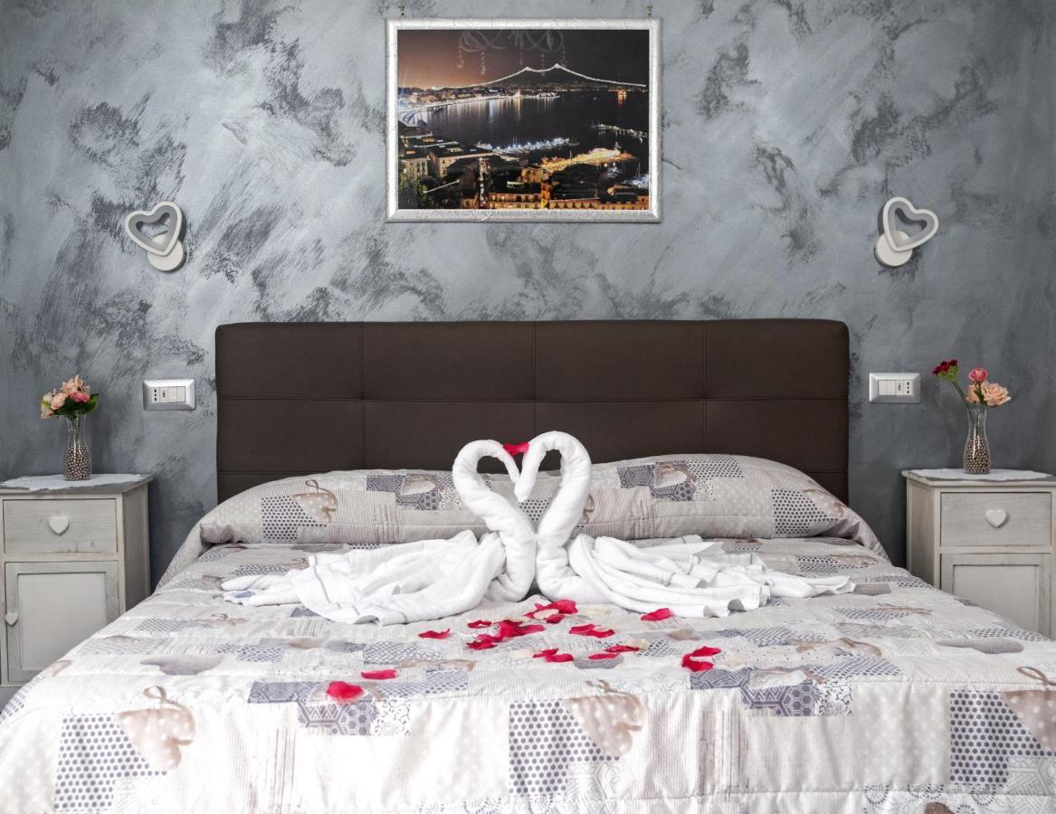 Voglia Di Napoli Bed & Breakfast Bagian luar foto