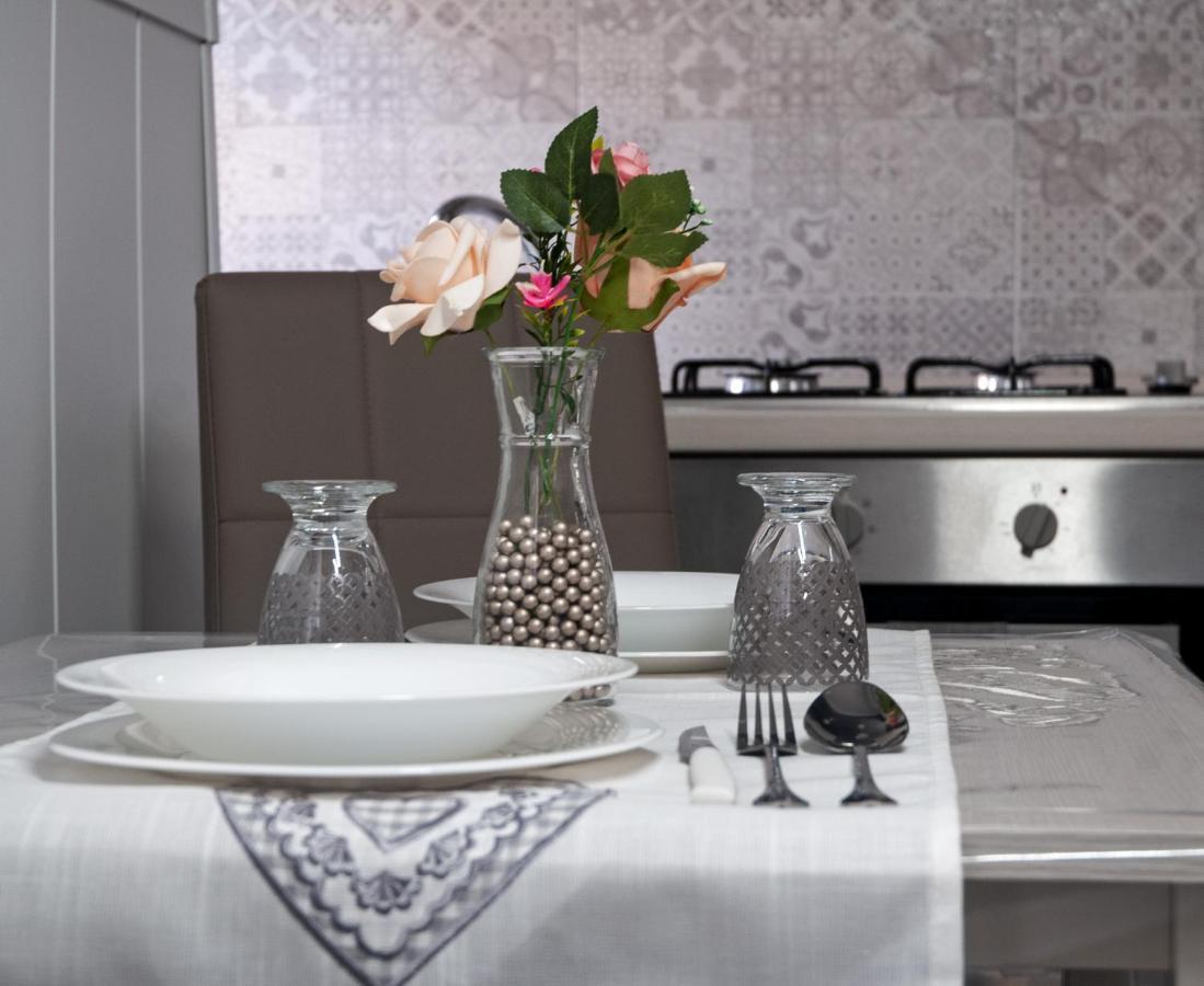 Voglia Di Napoli Bed & Breakfast Bagian luar foto